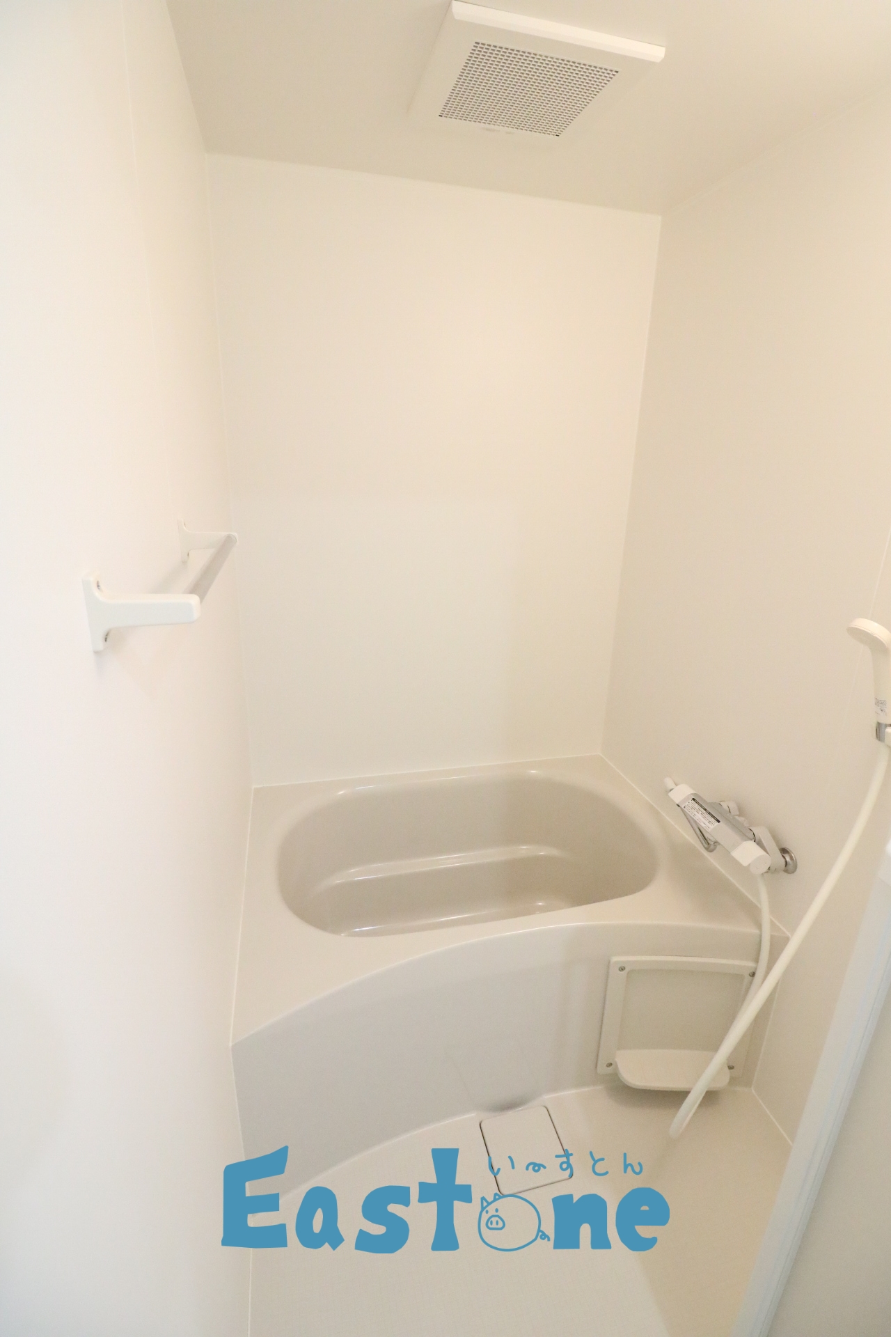 バス・シャワールーム　一日の疲れを洗い流せます♪