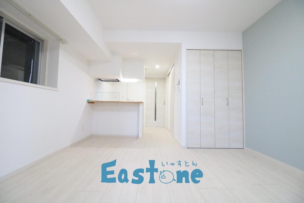 居室・リビング　ワンポイントのクロスがオシャレで可愛いお部屋です！