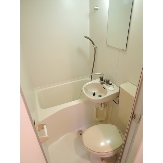 バス・シャワールーム　バスルーム