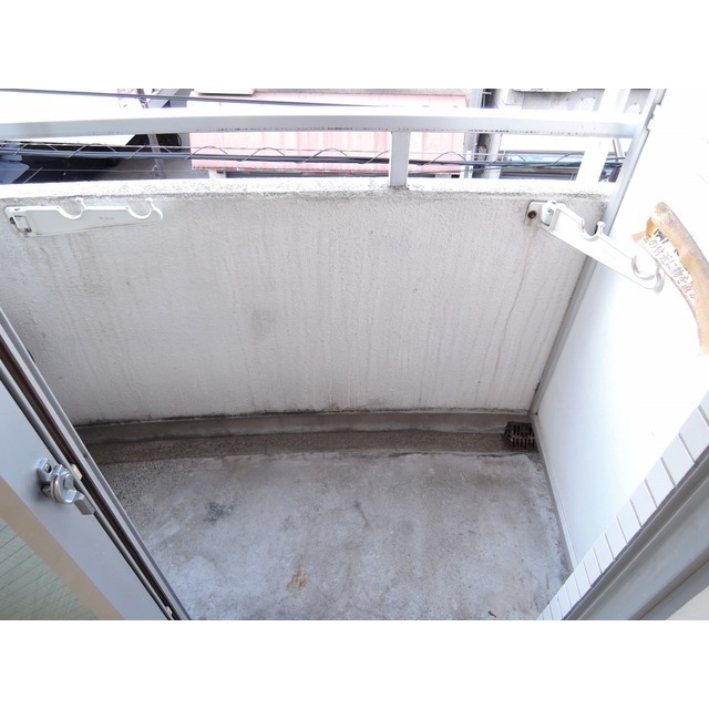 バルコニー　バルコニーあります