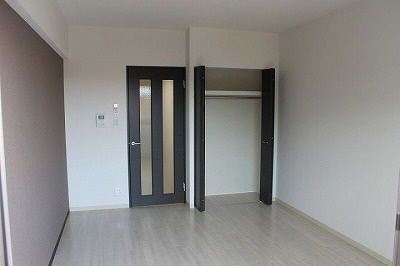 居室・リビング　写真は同マンションの別のお部屋のものです