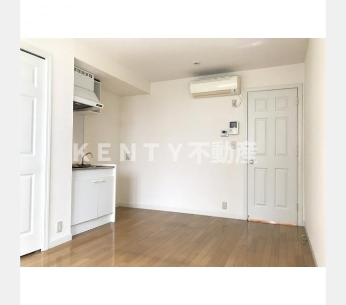 その他部屋・スペース　広くて明るい寝室