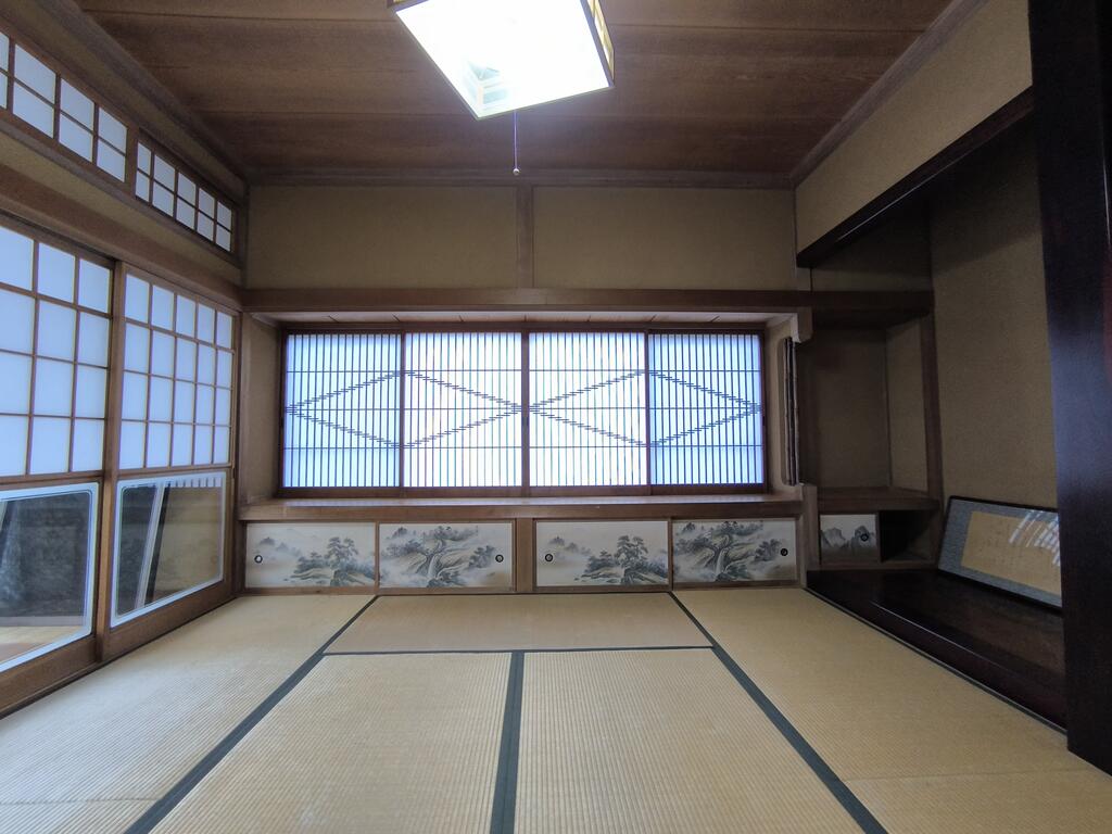 ＪＲ水郡線 常陸大宮駅 徒歩10分 2階建 築35年の居間写真