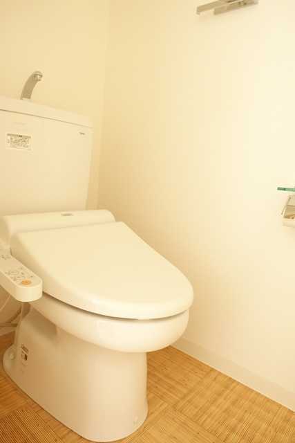 トイレ　別号室