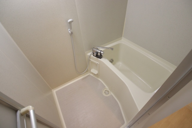 バス・シャワールーム　※別室の参考写真の為、現況優先です。