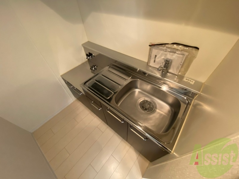 キッチン　キッチンです。ご自身でコンロを設置していただけます。