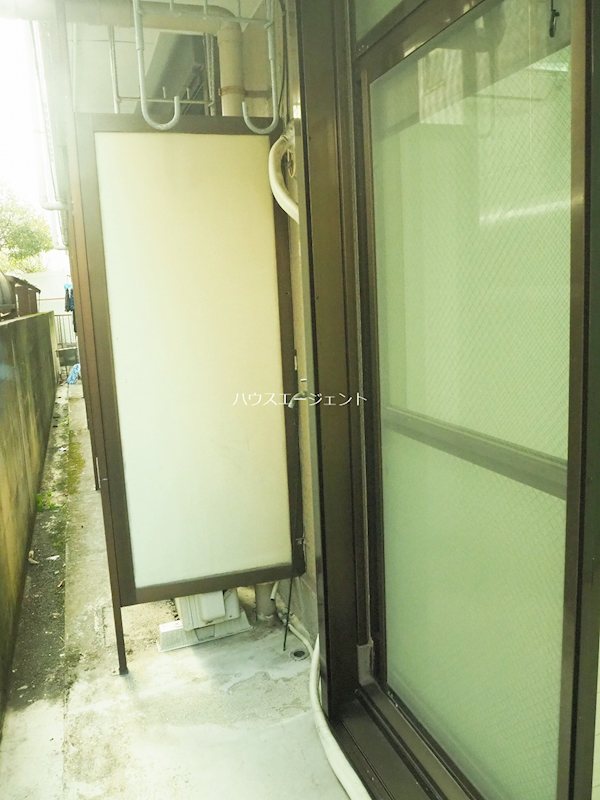 バルコニー　洗濯物干せます