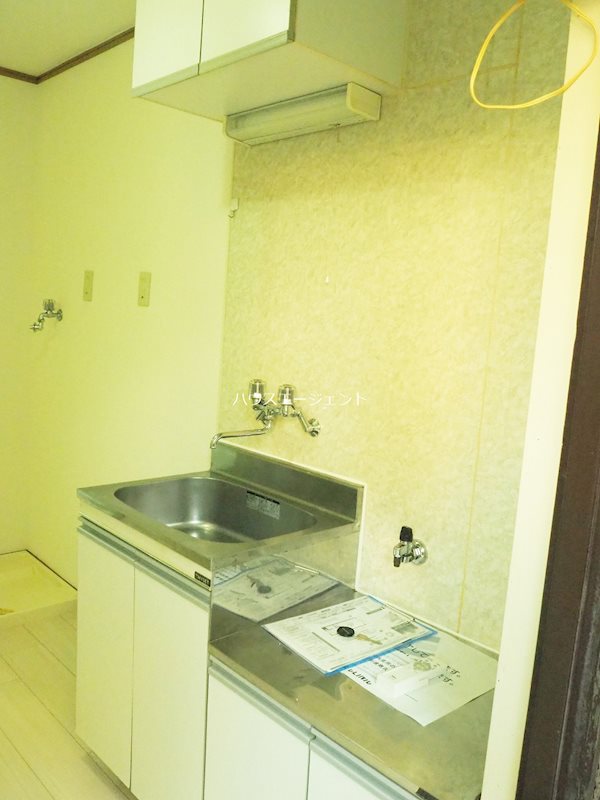 キッチン　2口ガスコンロ設置可能です。