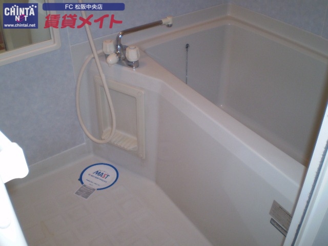 バス・シャワールーム　同型参考写真