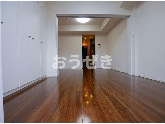 居室・リビング　※他のお部屋のお写真です。?