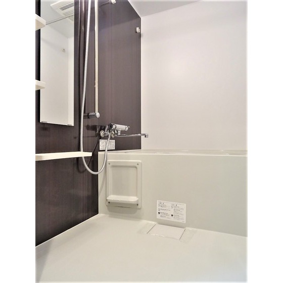 バス・シャワールーム　浴室乾燥機付き