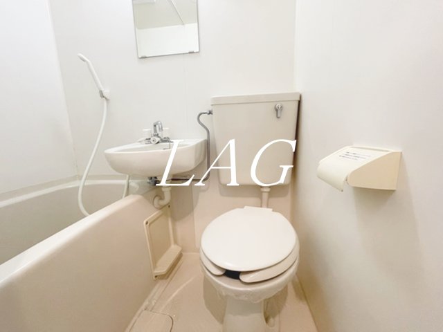 バス・シャワールーム　お風呂です。