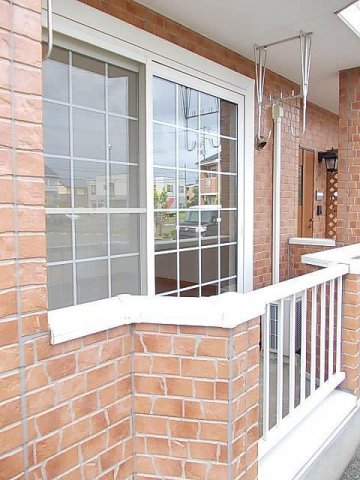 バルコニー　お洗濯にも便利なバルコニー付き