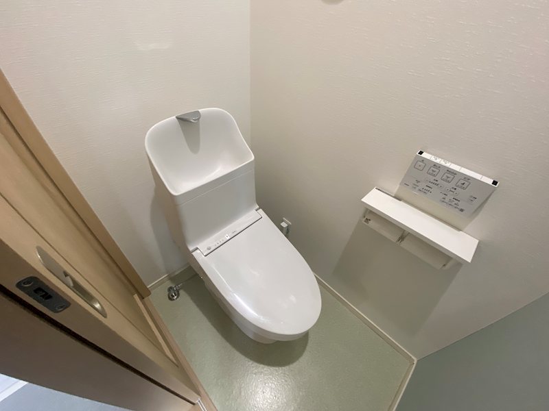 トイレ　※別部屋参考写真