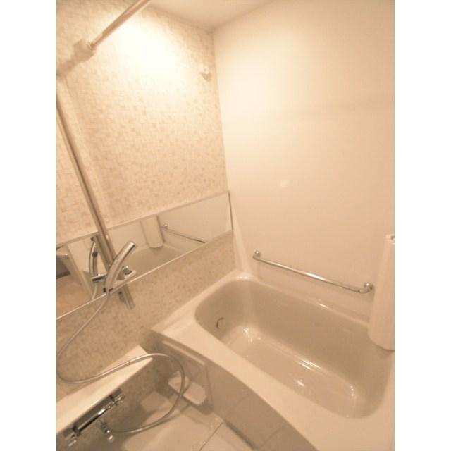 バス・シャワールーム　※別部屋写真参照