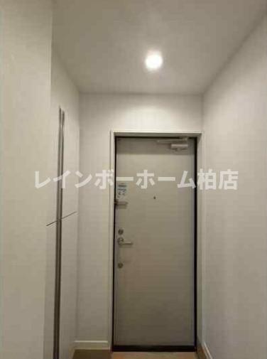 玄関　収納もある玄関です