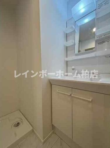 洗面設備　脱衣スペースもあります