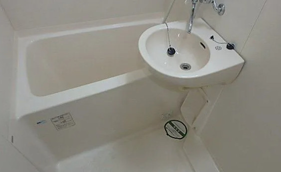 バス・シャワールーム　別部屋の画像を使用しております。