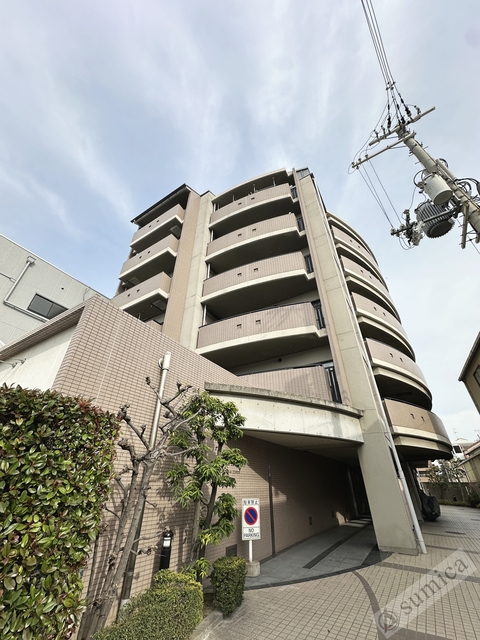 建物外観　鉄筋コンクリート造・ガッチリした建物です♪