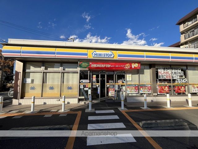 コンビニ　ミニストップ宝町２丁目店（コンビニ）まで806m