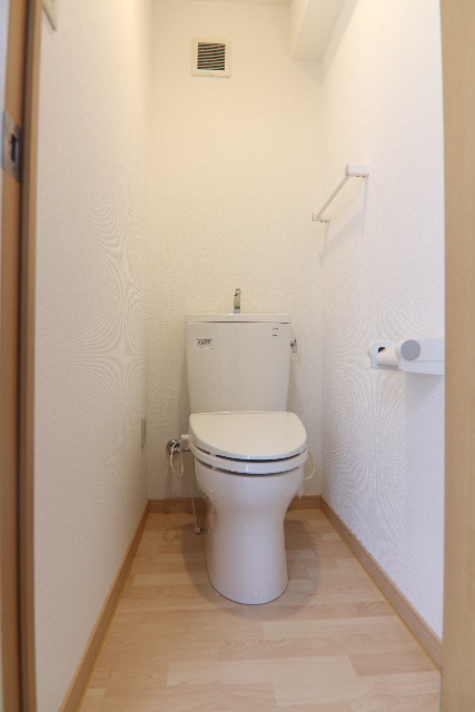 トイレ　別室の参考写真です。※現況優先