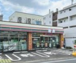 コンビニ　セブンイレブン目黒本町6丁目店（コンビニ）まで378m