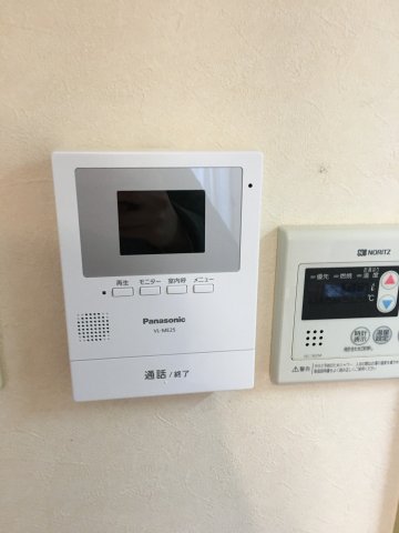 セキュリティ　来訪者の確認のできるモニタ付インターホン