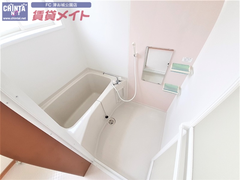 バス・シャワールーム　同型参考写真