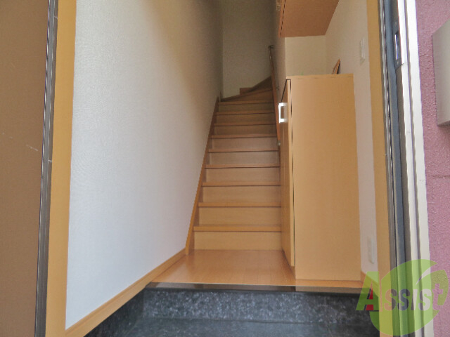 玄関　玄関から見た景色はこうなっています。どうでしょう。