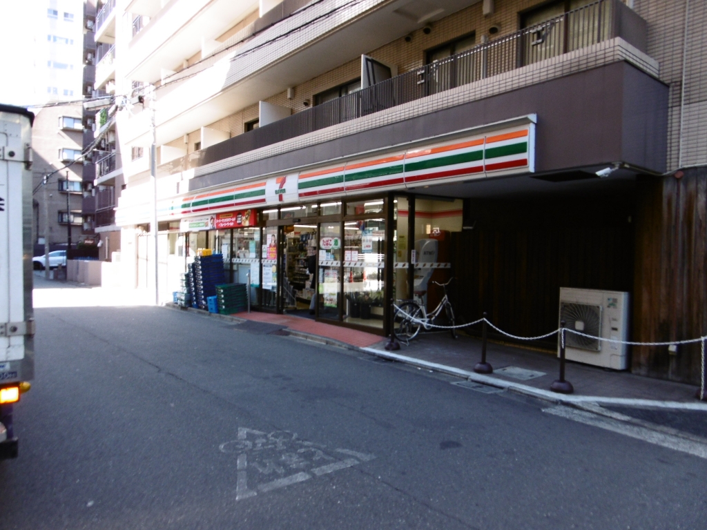 コンビニ　セブンイレブン 港区麻布十番3丁目店（コンビニ）まで362m