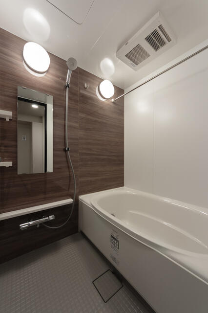 バス・シャワールーム　※写真は同タイプ住戸です。