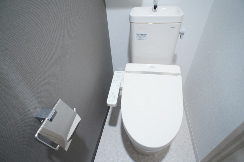 トイレ　※同タイプのお部屋の写真です。現況を優先とします。