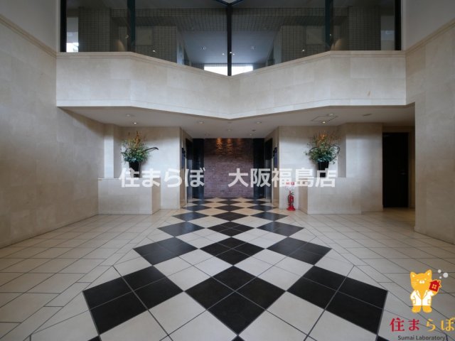 エントランス　共用部の印象も大切に
