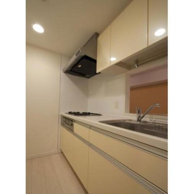 キッチン　※写真は同タイプ住戸です。