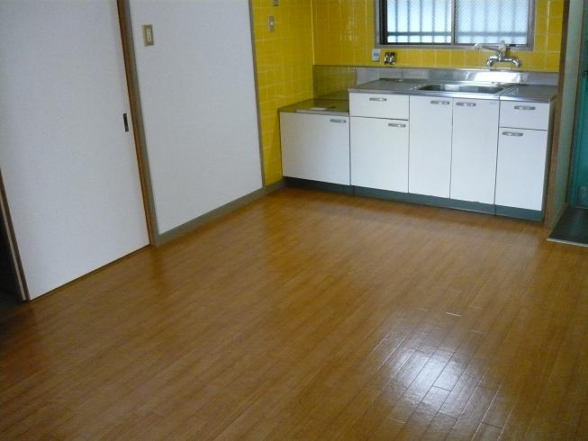 地下鉄谷町線 喜連瓜破駅 徒歩6分 5階建 築40年の居間写真
