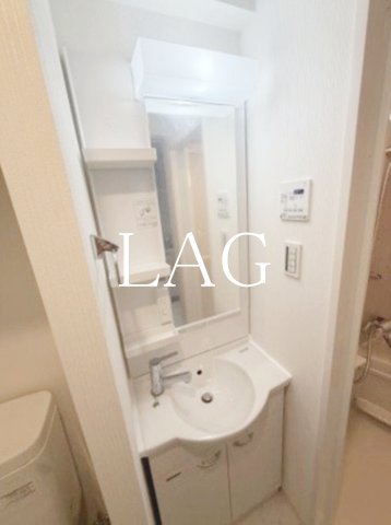 洗面設備　洗面台です。