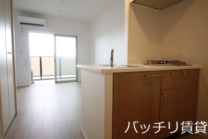 キッチン　別号室の画像。現況を優先します。