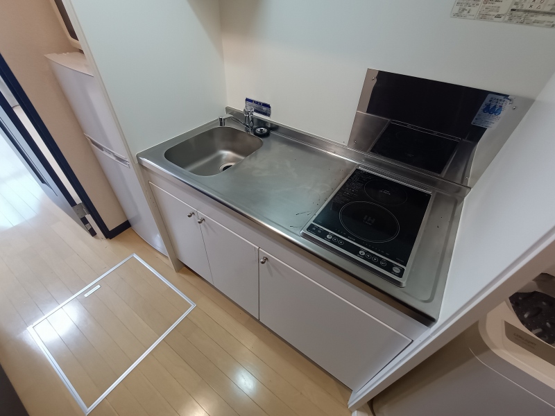 キッチン　コンロは２口コンロです。