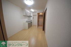 居室・リビング　玄関