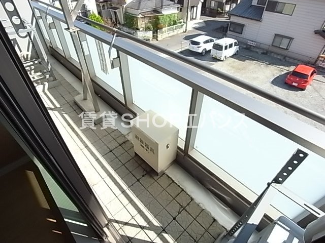 バルコニー　開放的で明るい空間を演出してくれるバルコニーです
