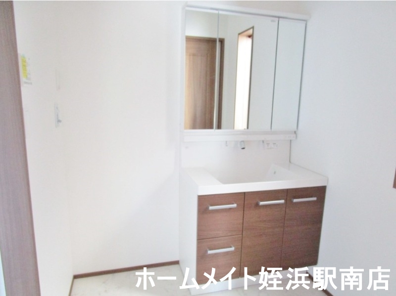 洗面設備　★洗面脱衣所も広々★