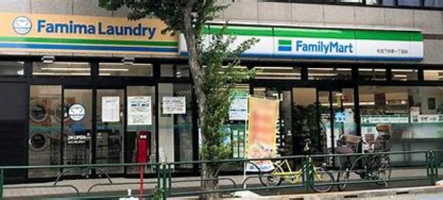 コンビニ　ファミリーマート杉並下井草一丁目店（コンビニ）まで578m