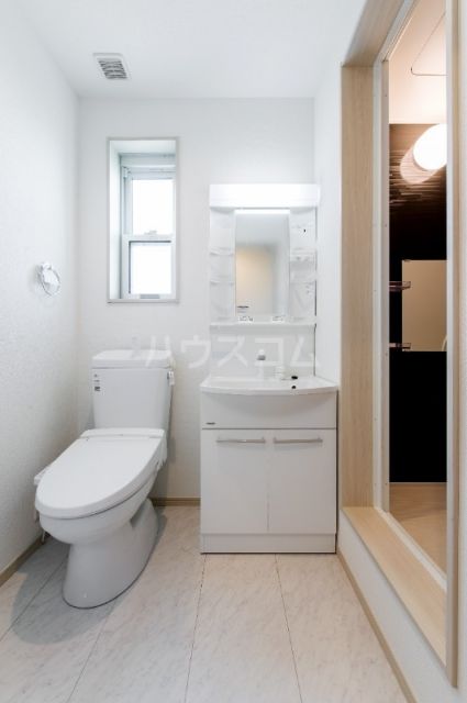 Lily東中山のトイレ写真