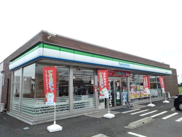 コンビニ　ファミリーマート小山稲葉郷店（コンビニ）まで500m
