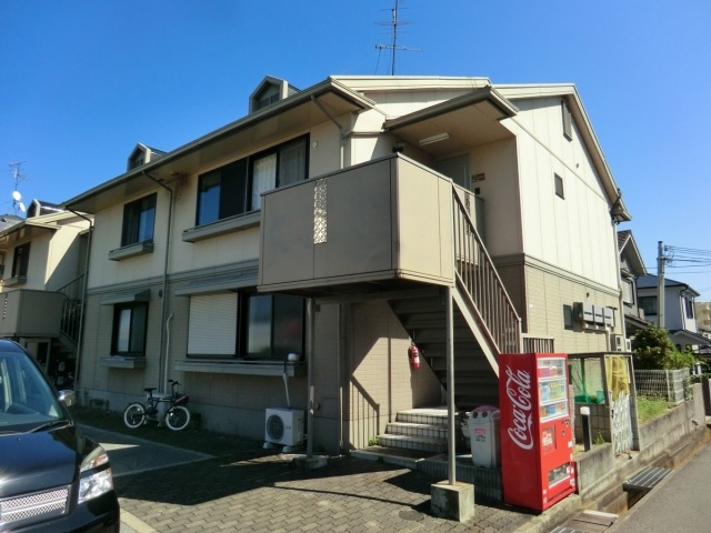 建物外観　TVモニターフォン付きで安心です