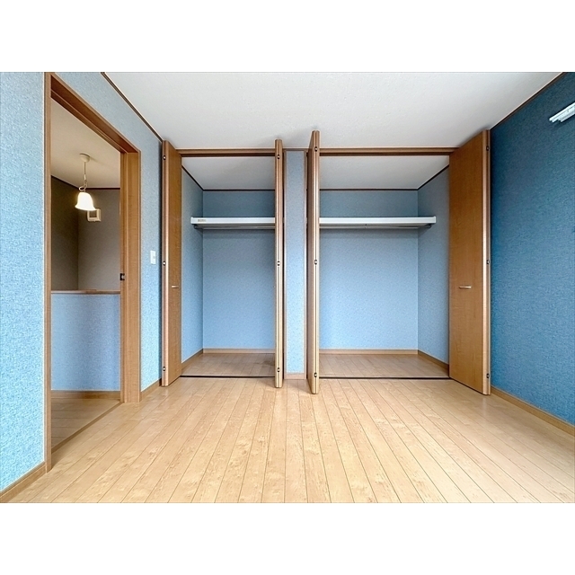 収納　収納は２つの洋間に用意されています