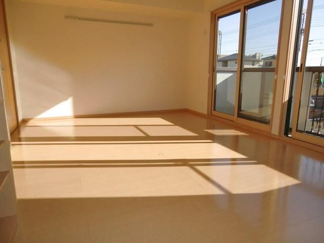 居室・リビング　※別号室参考写真です