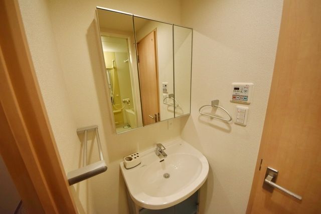 洗面設備　別部屋参考写真