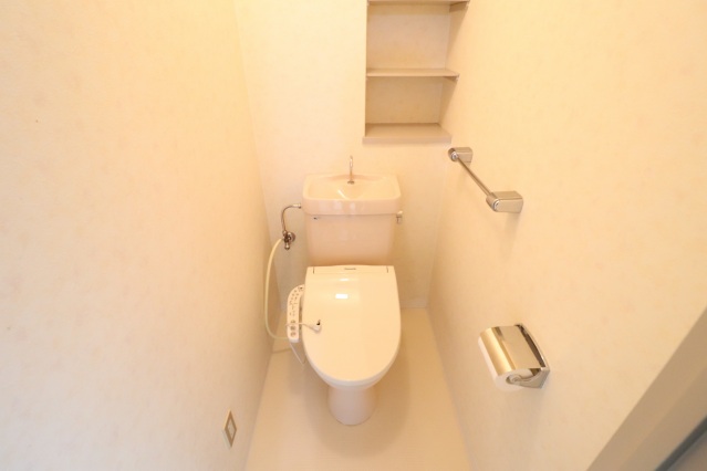 メゾン摂津のトイレ写真