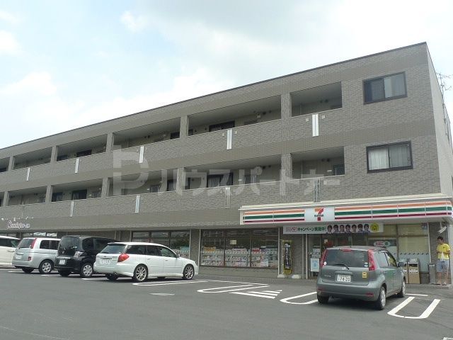 コンビニ　セブンイレブン流山駒木西店（コンビニ）まで1m